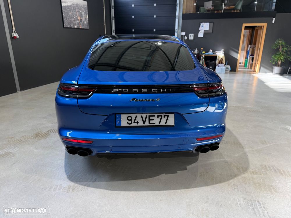 Porsche Panamera 4 E-Hybrid - 9