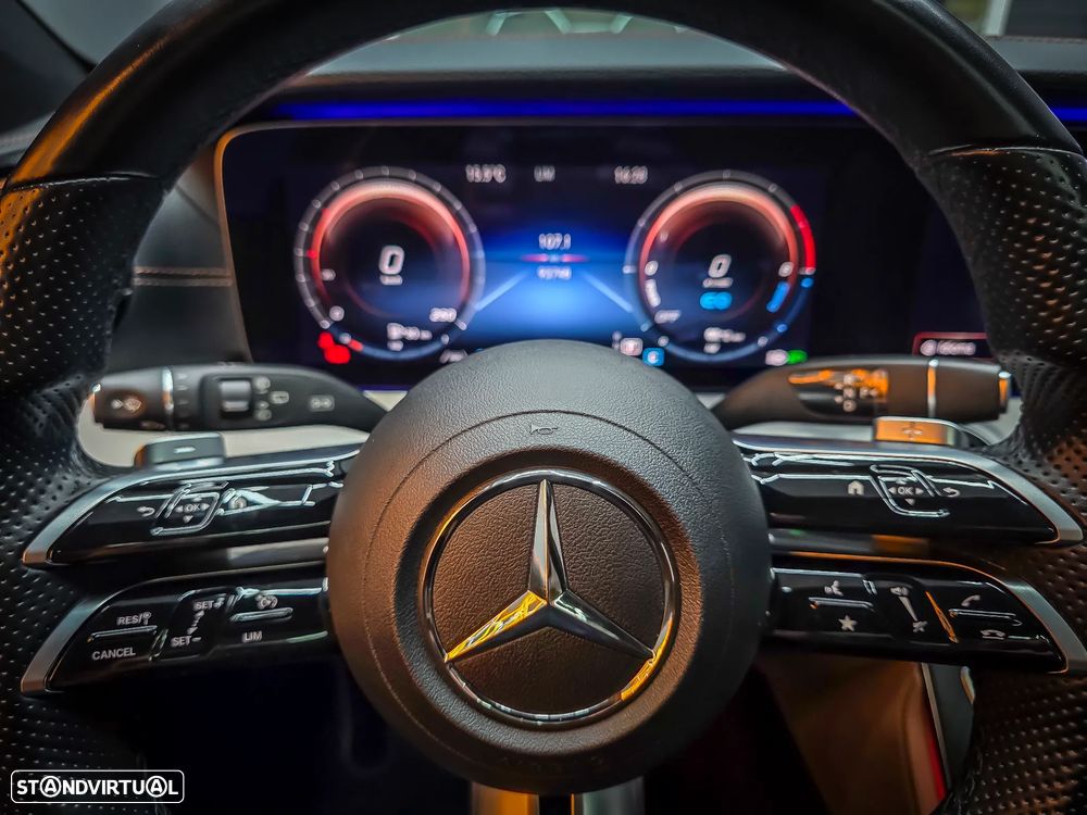 Mercedes-Benz E 300 de 9G-TRONIC AMG Line - 24