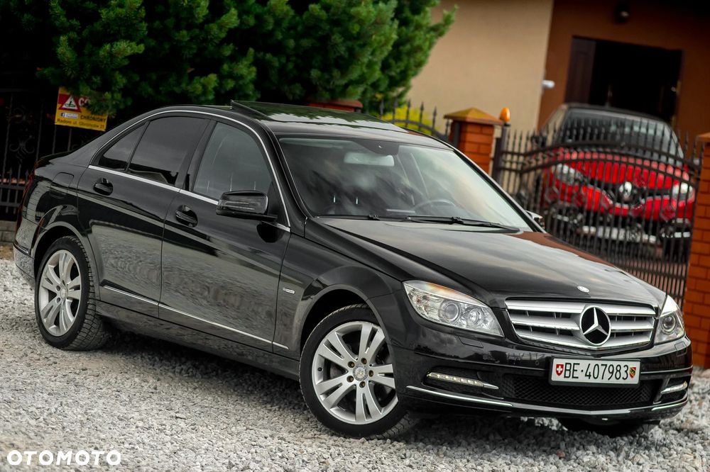 Mercedes-Benz Klasa C 250 CGI Automatik BlueEFFICIENCY Avantgarde - 3