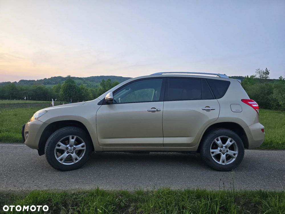 Toyota RAV4 2.0 VVT-i Prestige NAVI MS - 4