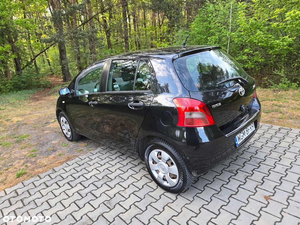 Toyota Yaris 1.3 Prestige - 8