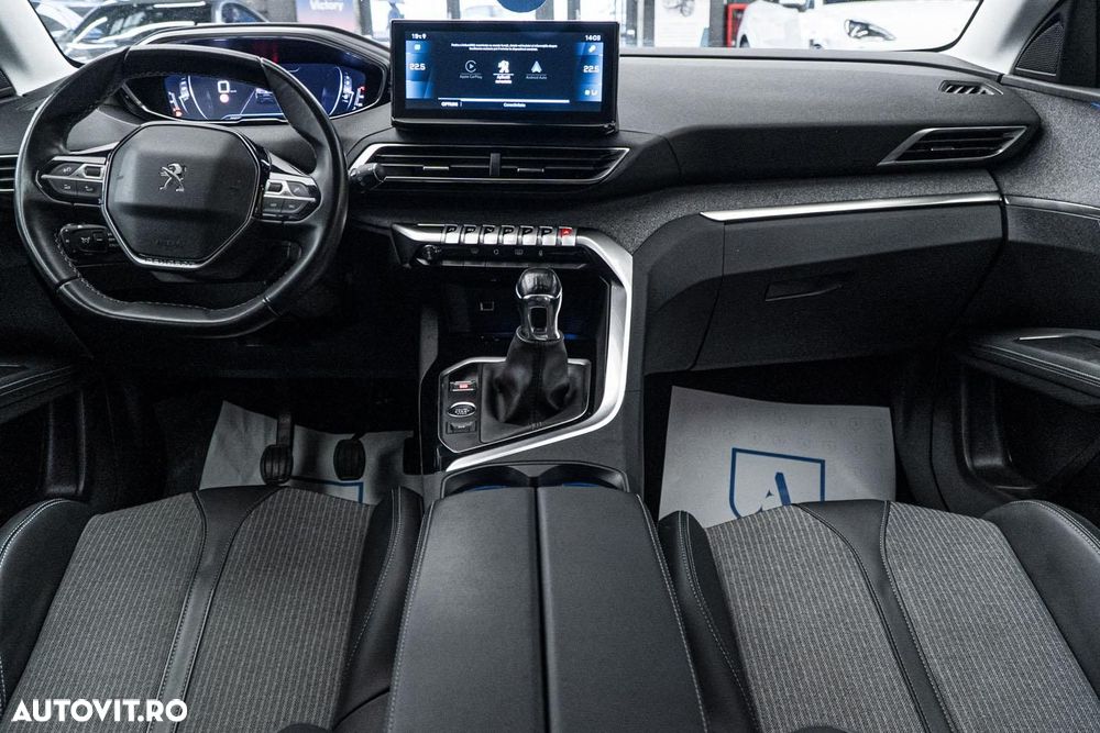 Peugeot 3008 PureTech 130 Stop & Start Allure - 24