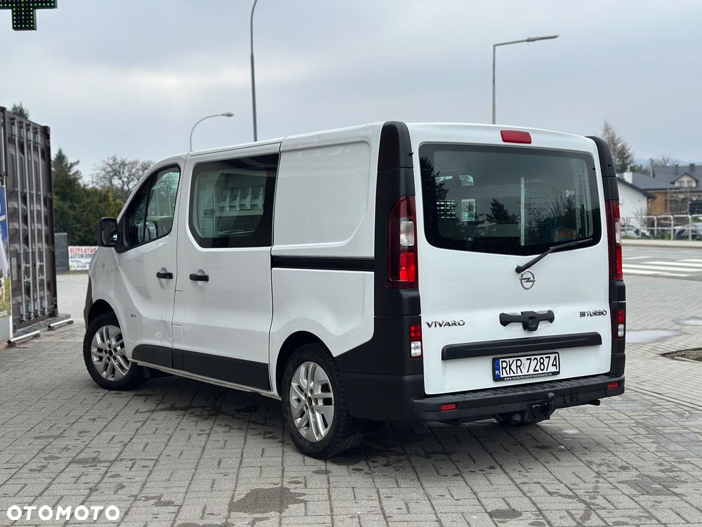 Opel Vivaro - 10