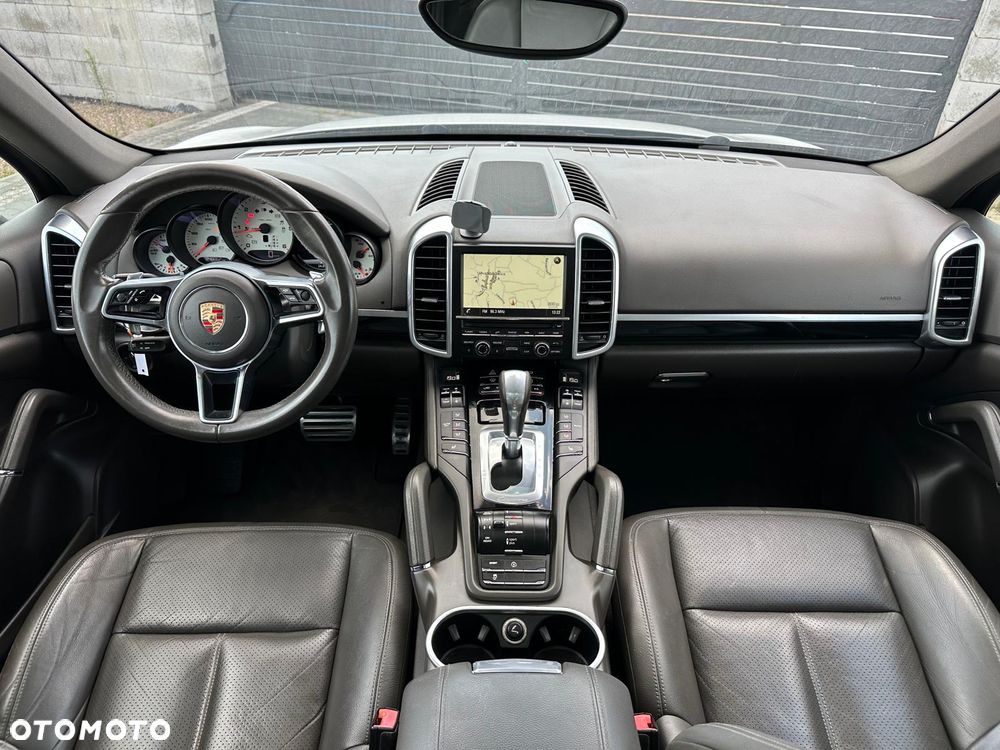 Porsche Cayenne S Platinum Edition - 9