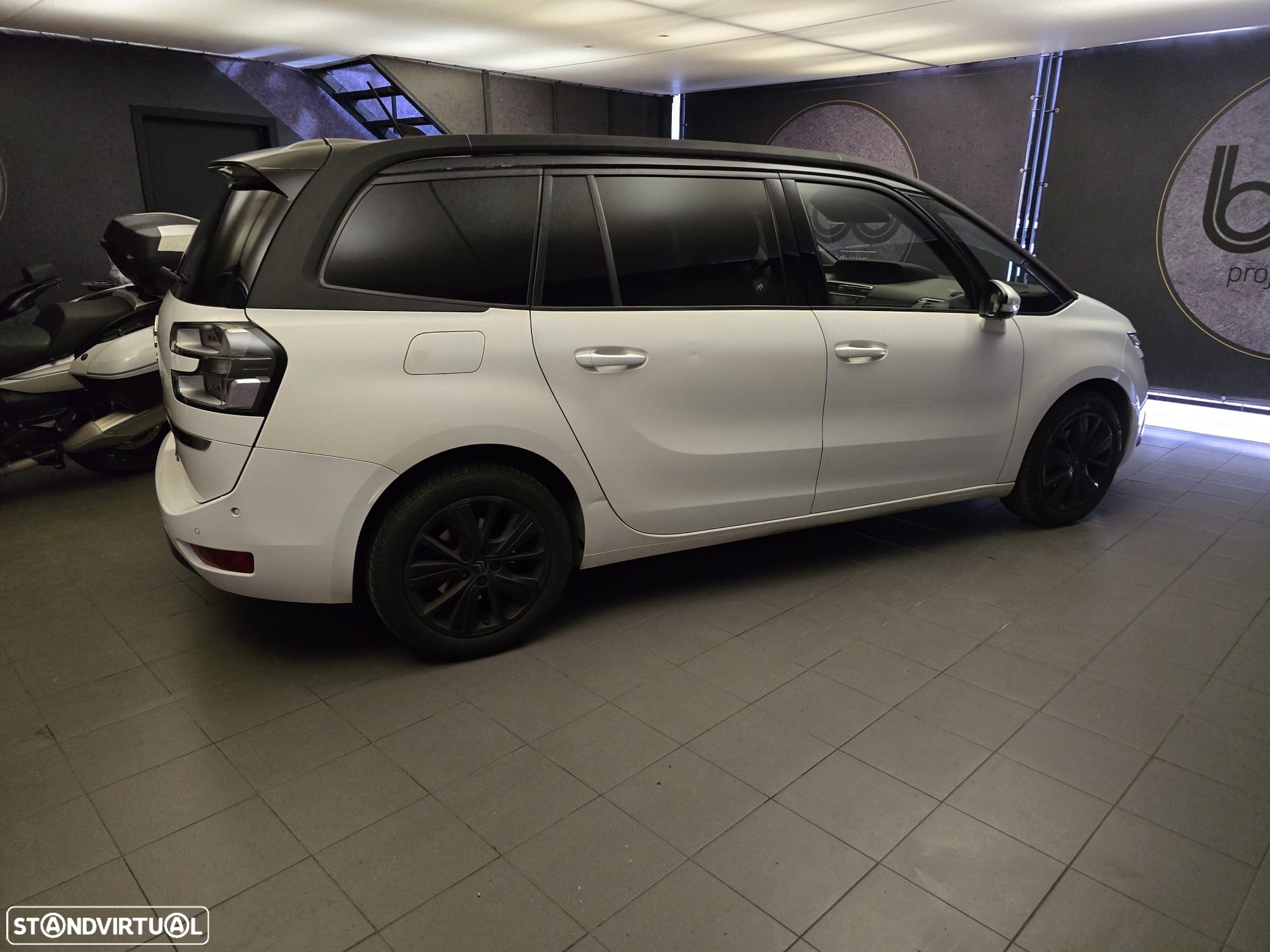 Citroën C4 Grand Picasso BlueHDi 120 EAT6 SHINE - 3