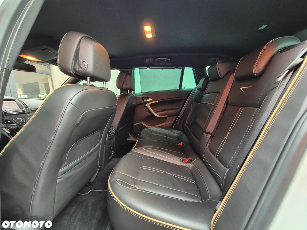 Opel Insignia 2.0 SIDI Turbo 4x4 Innovation - 24