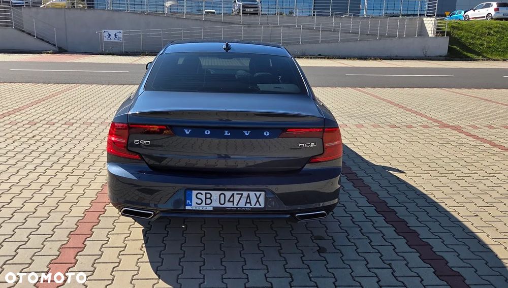 Volvo S90 D5 AWD R-Design - 10