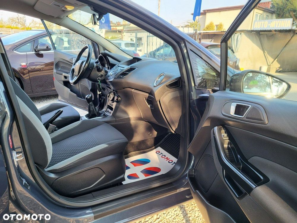 Ford Fiesta - 21