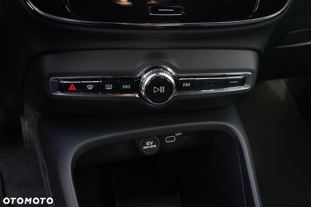 Volvo XC 40 B3 Core - 15