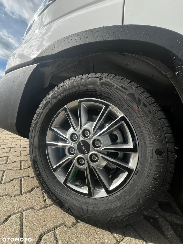 Iveco MEGA WYPRZEDAŻ Ekspozycji - Daily 35s18ha8v - 15