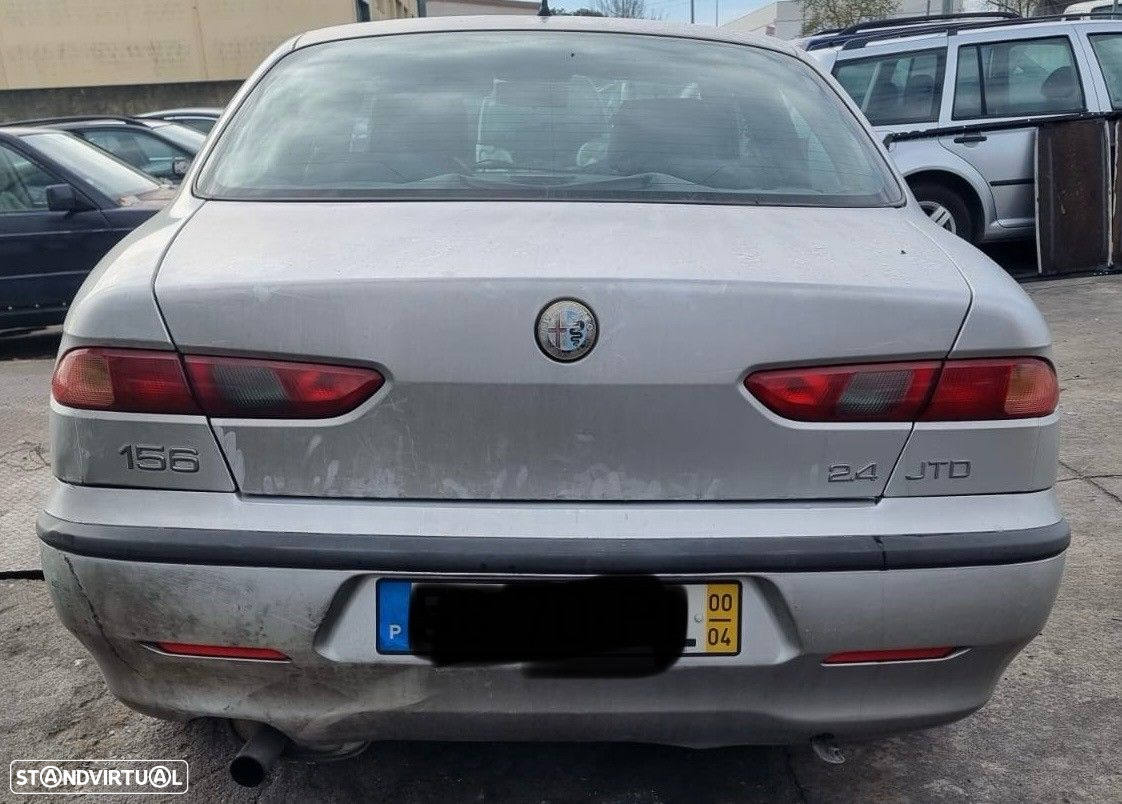 ALFA ROMEO 156 2.4 JTD de 2000 disponível para peças - 3