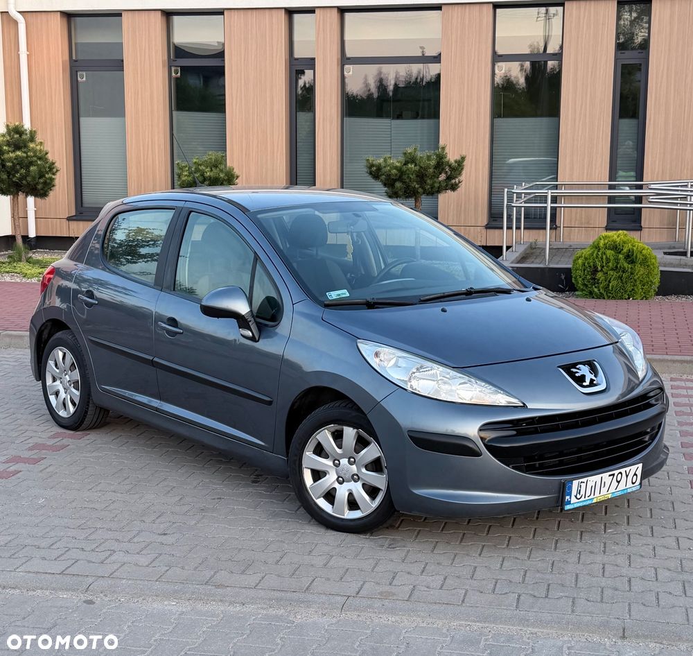 Peugeot 207 - 14