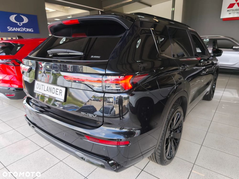 Mitsubishi Outlander Black Edition - 3
