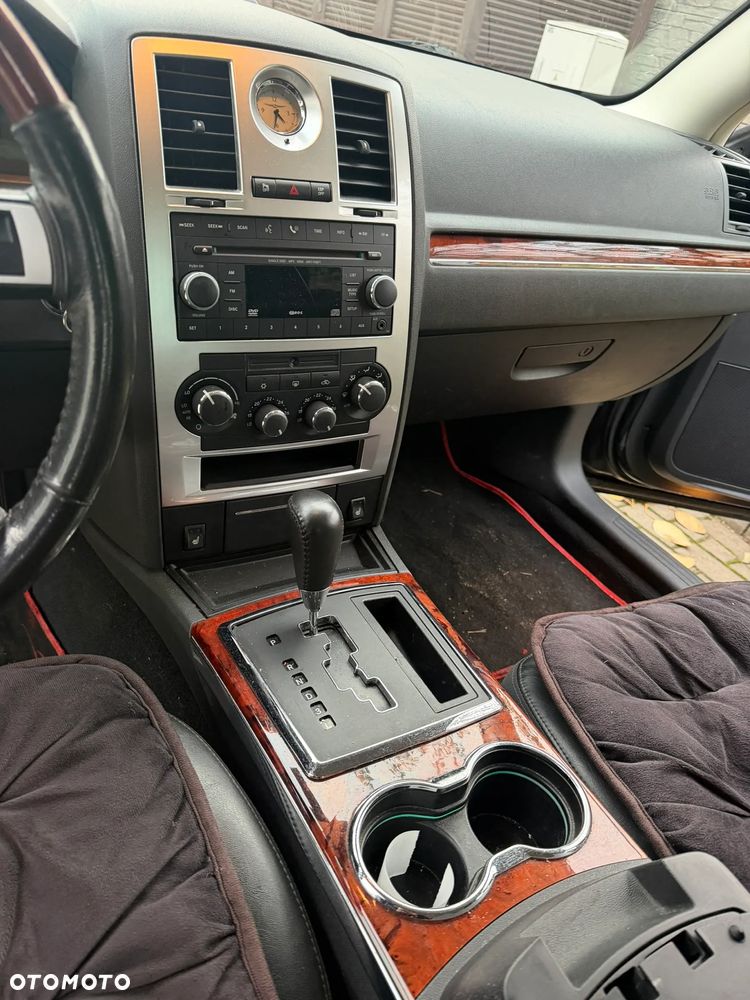 Chrysler 300C - 6