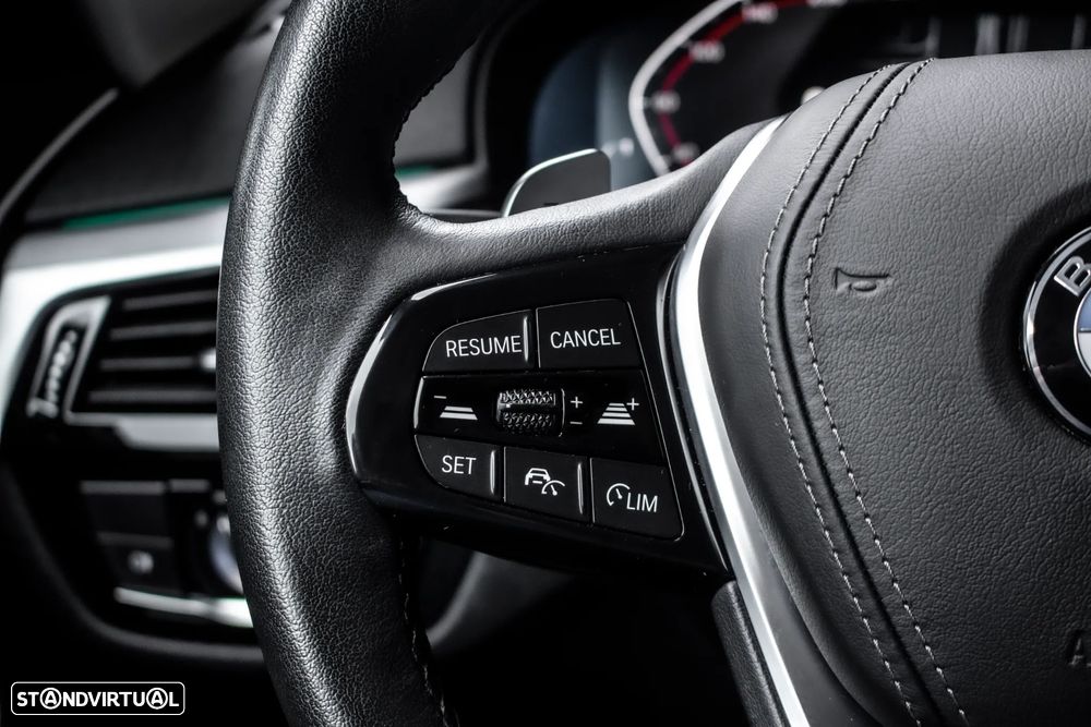 BMW 520 d Line Luxury Auto - 13