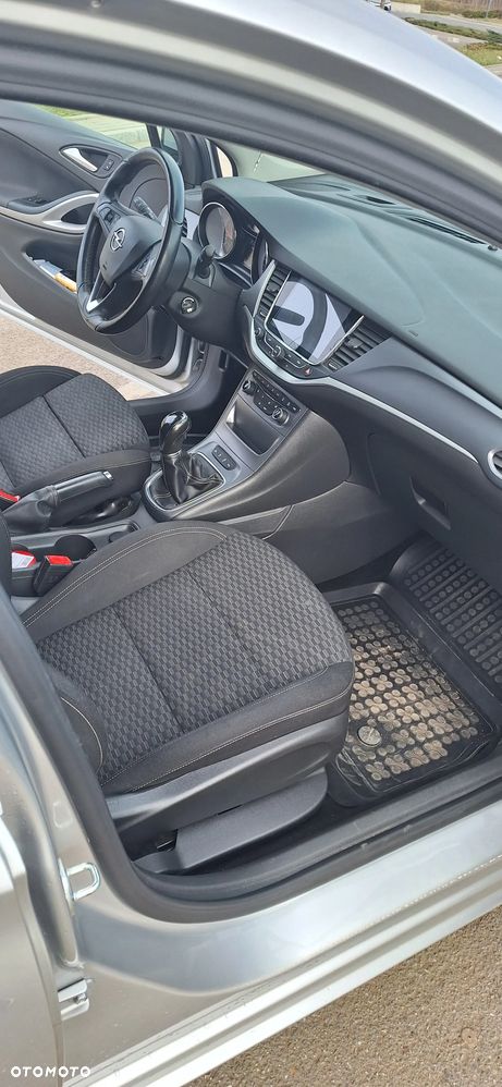 Opel Astra 1.6 D (CDTI) Start/Stop Innovation - 12