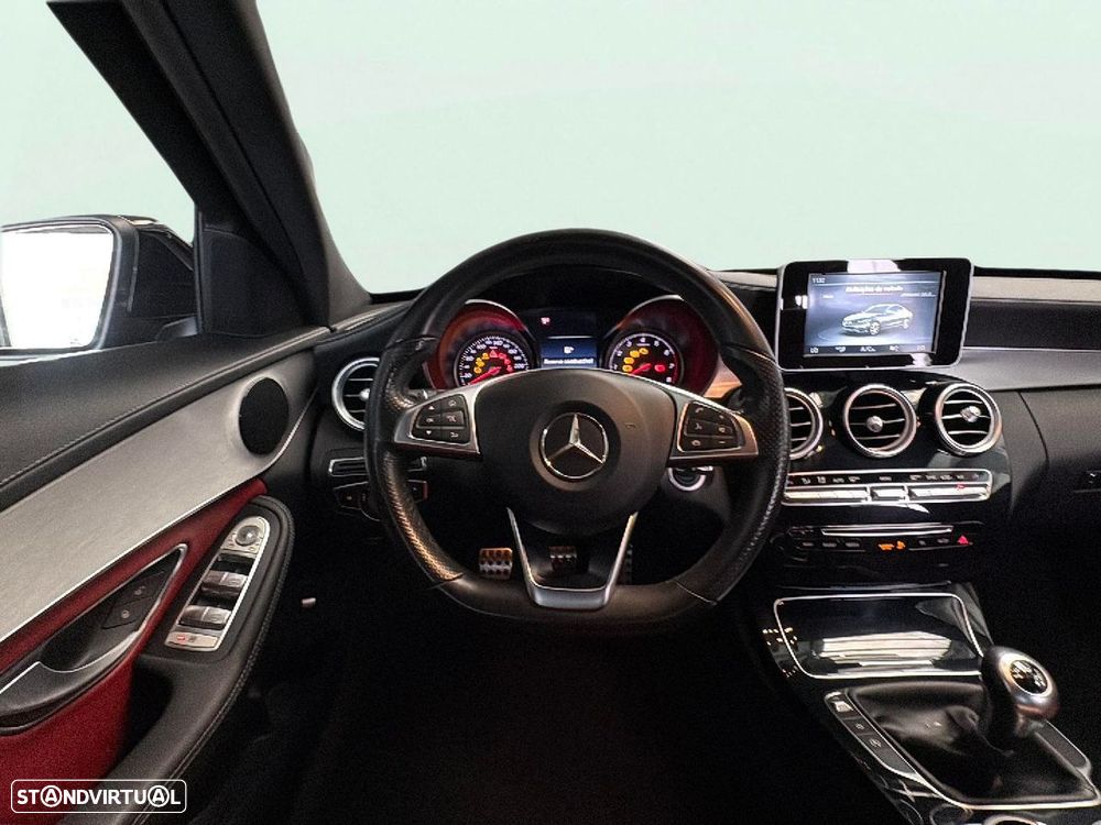Mercedes-Benz C 200 AMG Line - 12