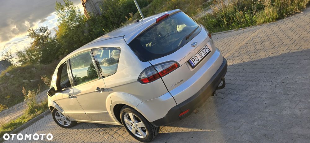 Ford S-Max - 8