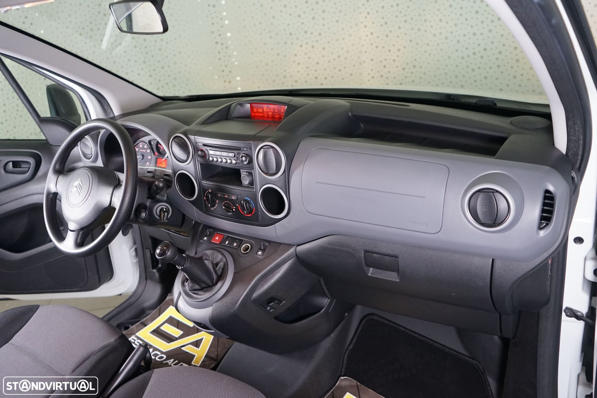 Citroën Berlingo 1.6 BlueHDi Feel - 17