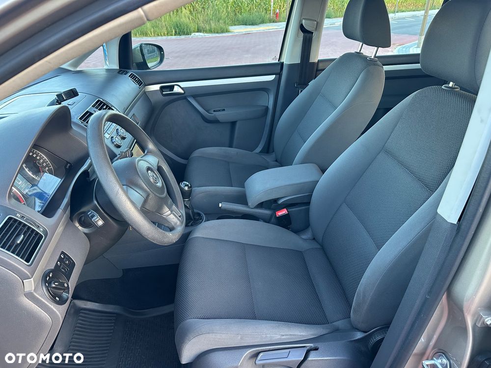 Volkswagen Touran 1.6 TDI DPF Trendline - 23