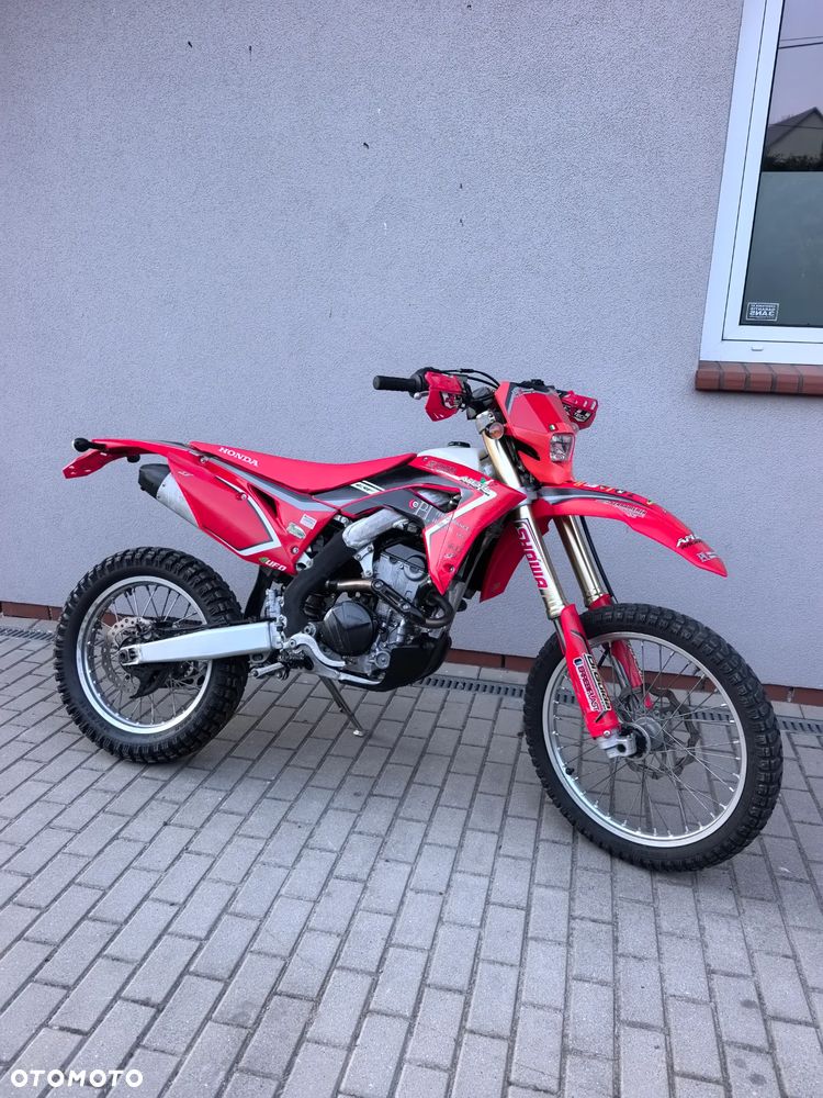 Honda CRF - 2