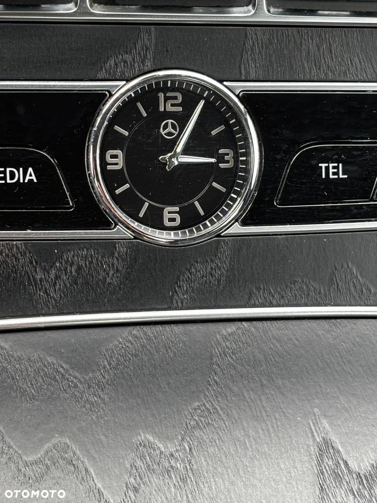 Mercedes-Benz Klasa E 220 d 4Matic 9G-TRONIC Avantgarde - 16