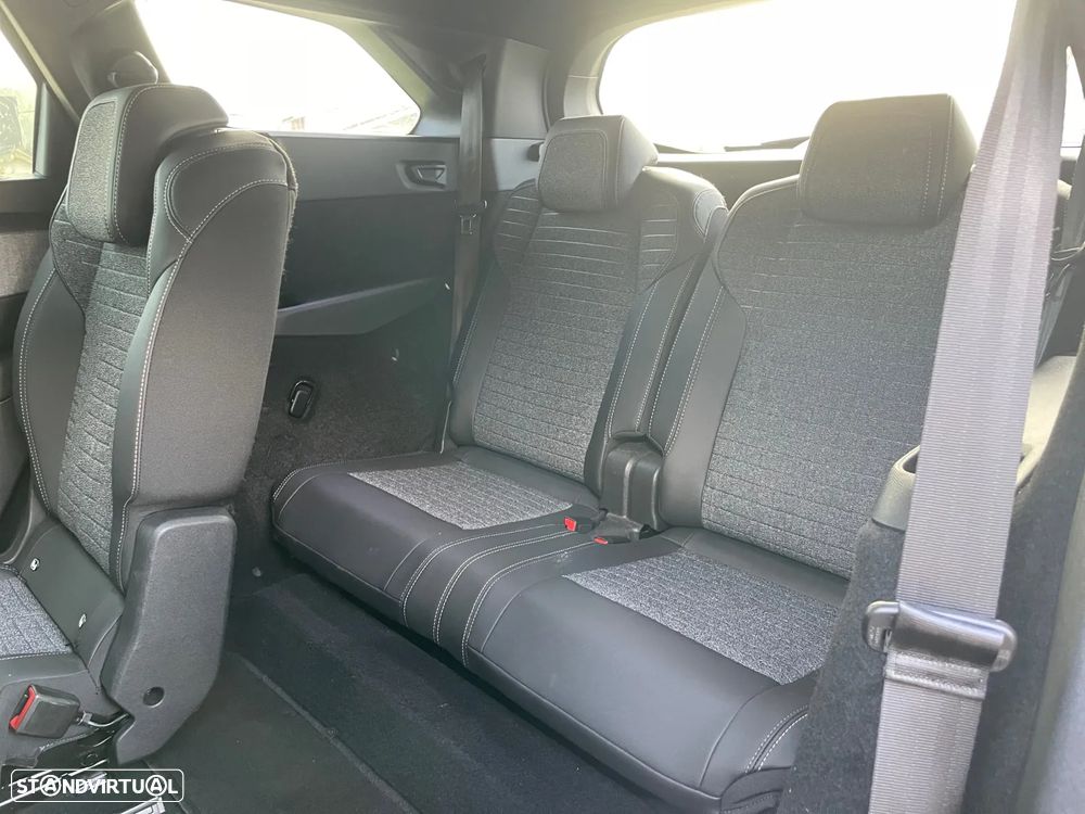 Peugeot 5008 1.2 Hybrid Allure e-DCS6 - 19