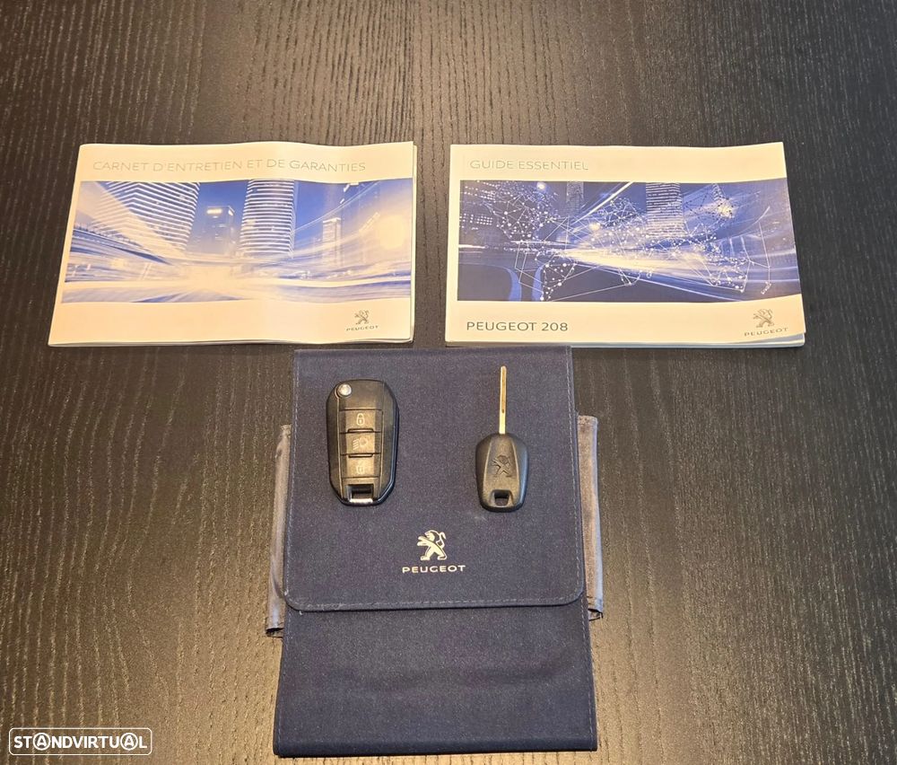 Peugeot 208 1.2 PureTech Allure - 11