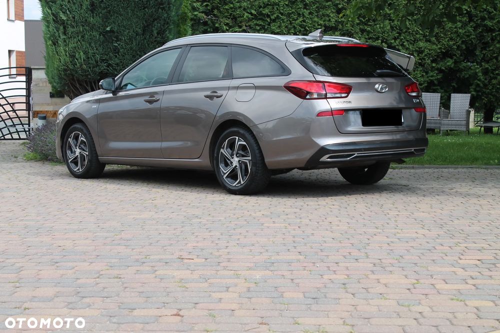 Hyundai i30 1.5 T-GDI 48V-Hybrid EDITION 30+ - 4