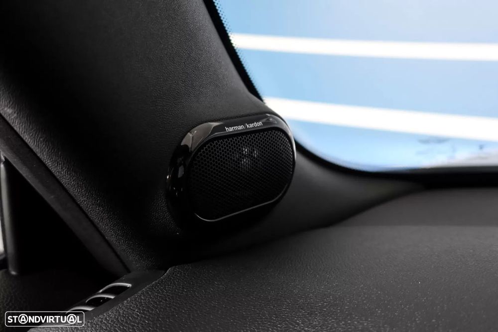 MINI Cabrio John Cooper Works Auto Desportiva - 19