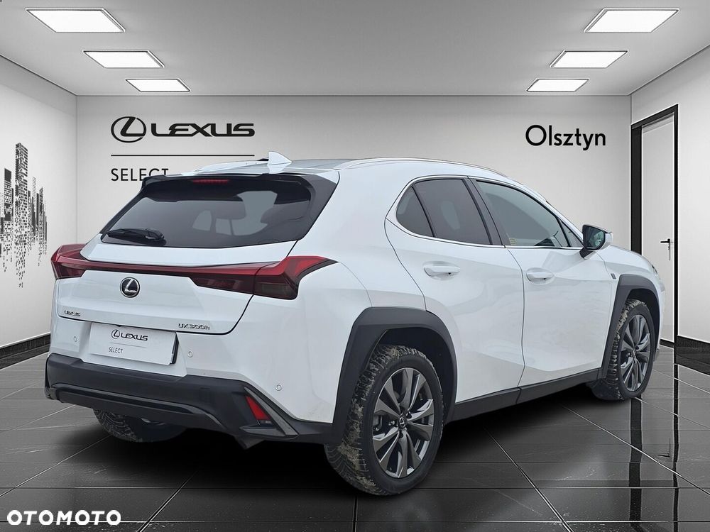 Lexus UX 300h F Sport Design - 5