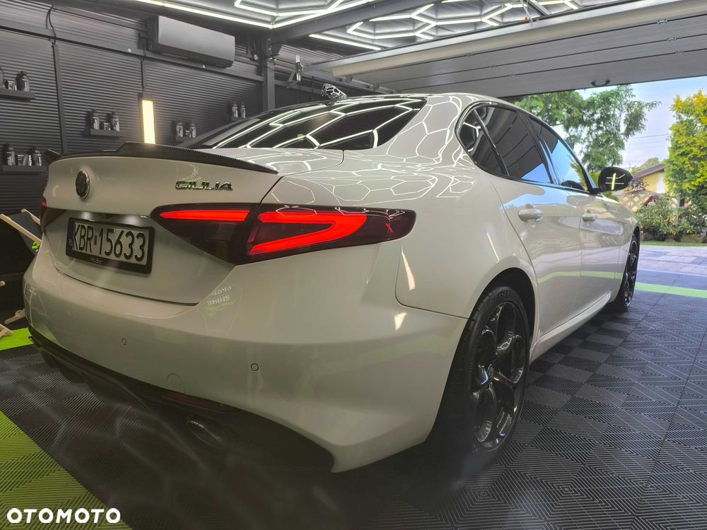 Alfa Romeo Giulia - 6