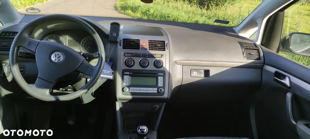 Volkswagen Touran 2.0 TDI DPF United - 12