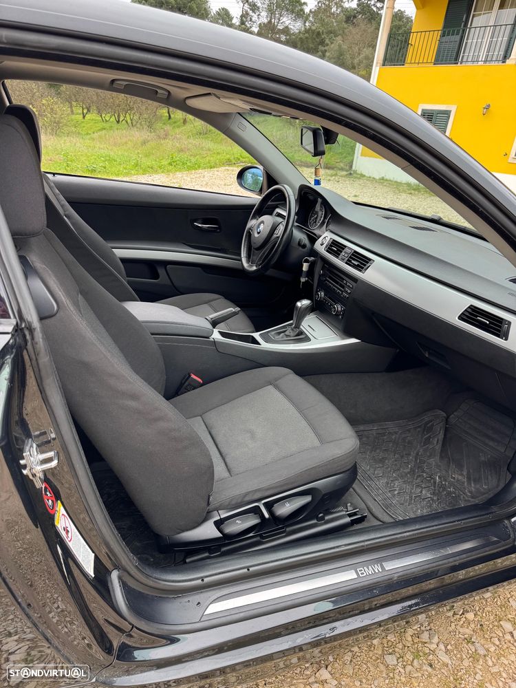 BMW 320 d Coupe Auto - 7