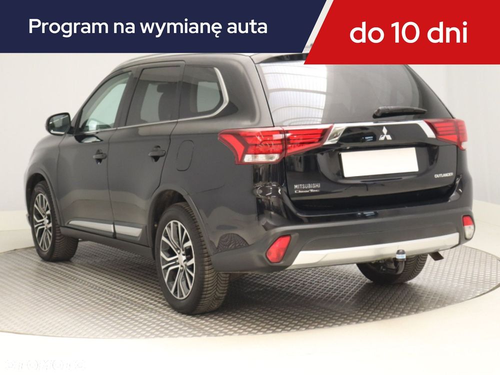 Mitsubishi Outlander - 6
