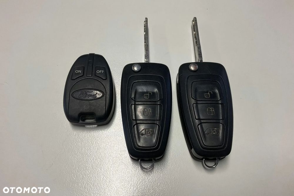 Ford 350 2.0 TDCi FWD - 16