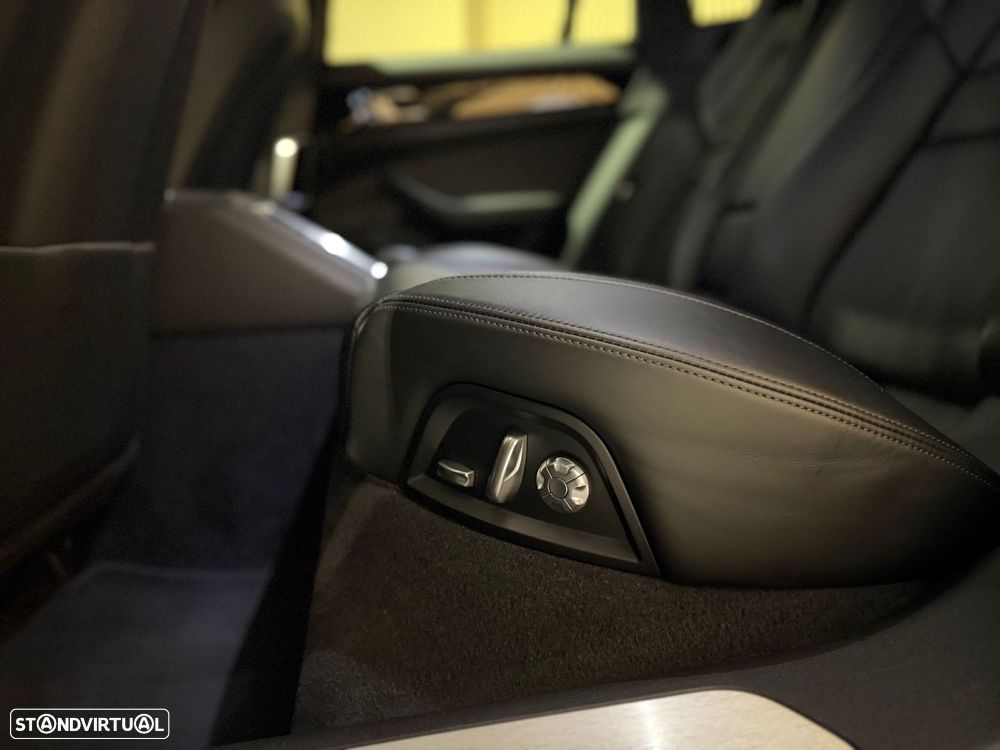 Porsche Panamera Sport Turismo 4 E-Hybrid Edition 10 Anos - 27