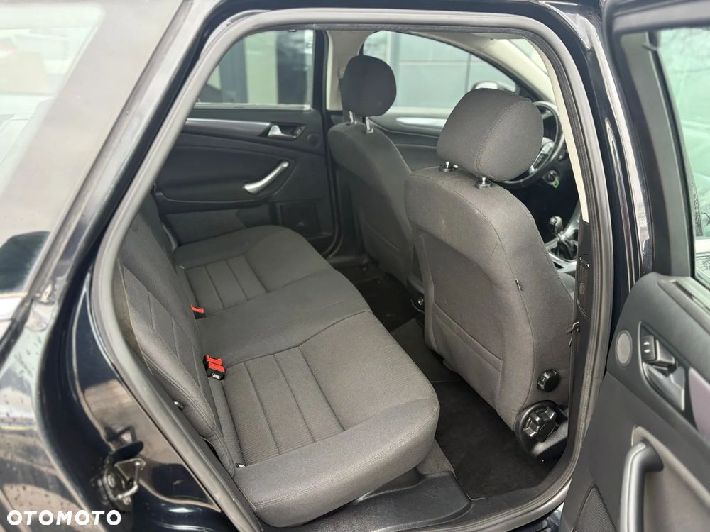 Ford Mondeo SW 1.6 TDCi Ambiente - 10