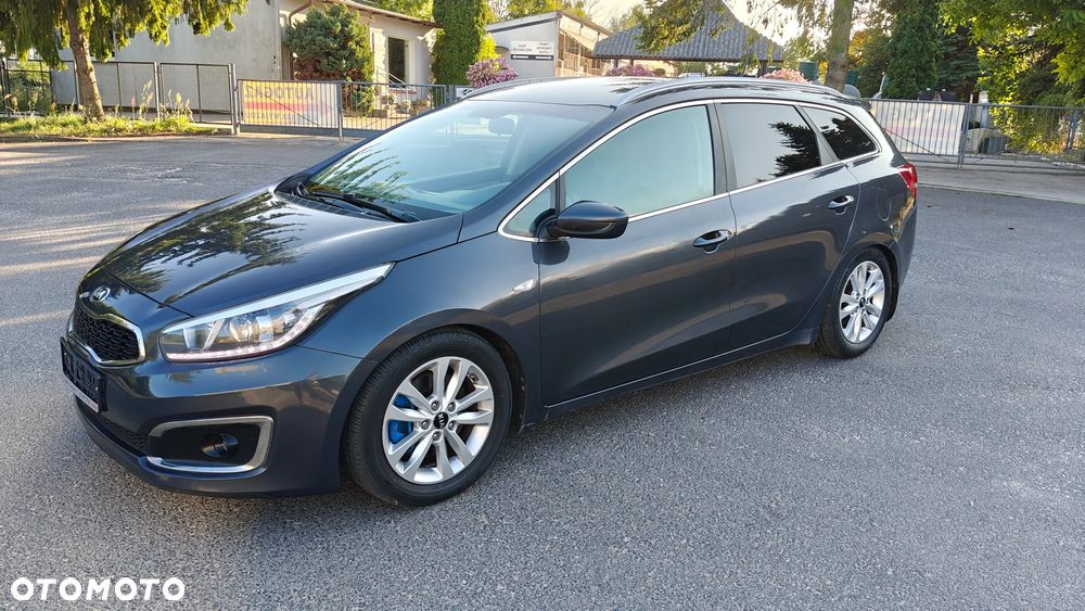 Kia Ceed - 1