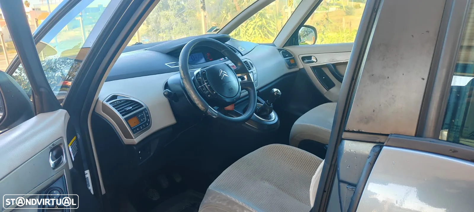 Citroën C4 Picasso 1.6 HDi Confort - 6