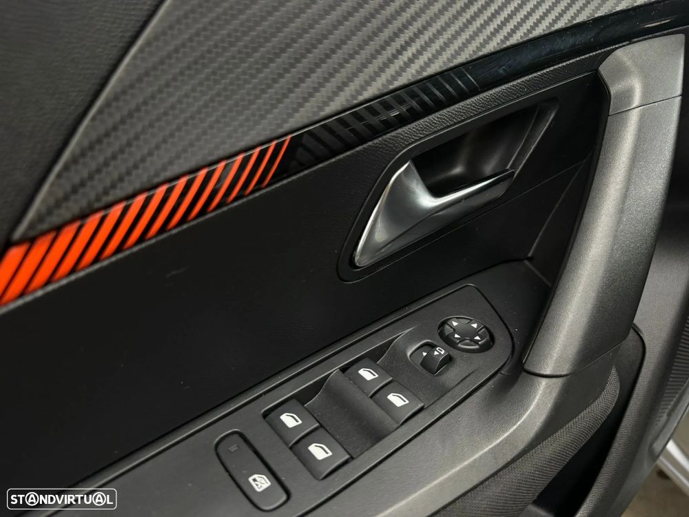 Peugeot 2008 1.5 BlueHDi Active Pack EAT8 - 26