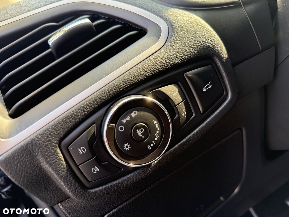 Ford Galaxy - 19