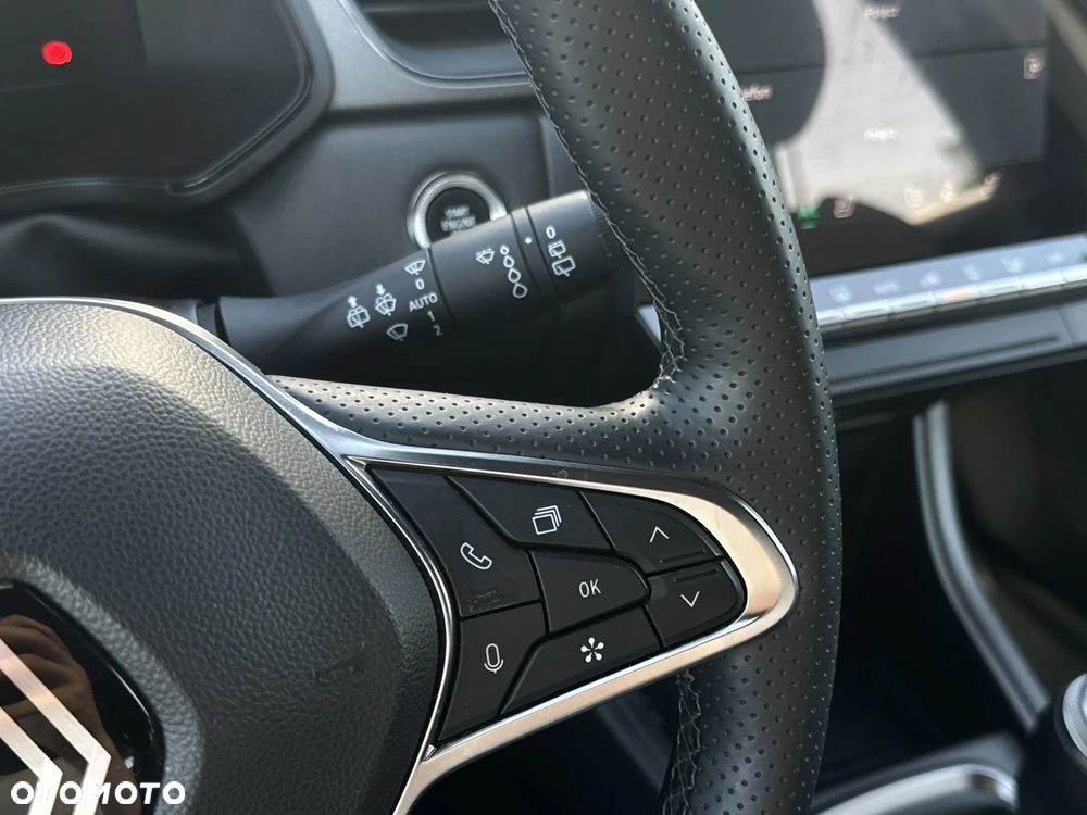 Renault Captur - 23