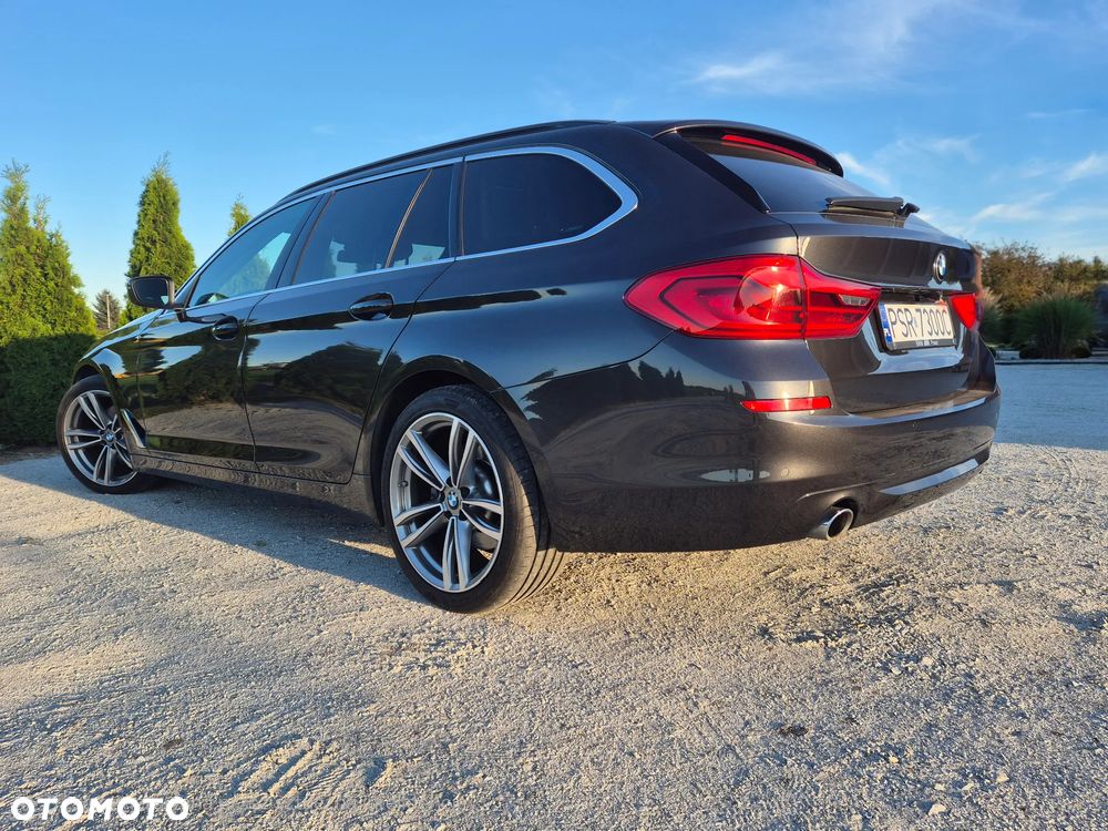 BMW Seria 5 520d - 23
