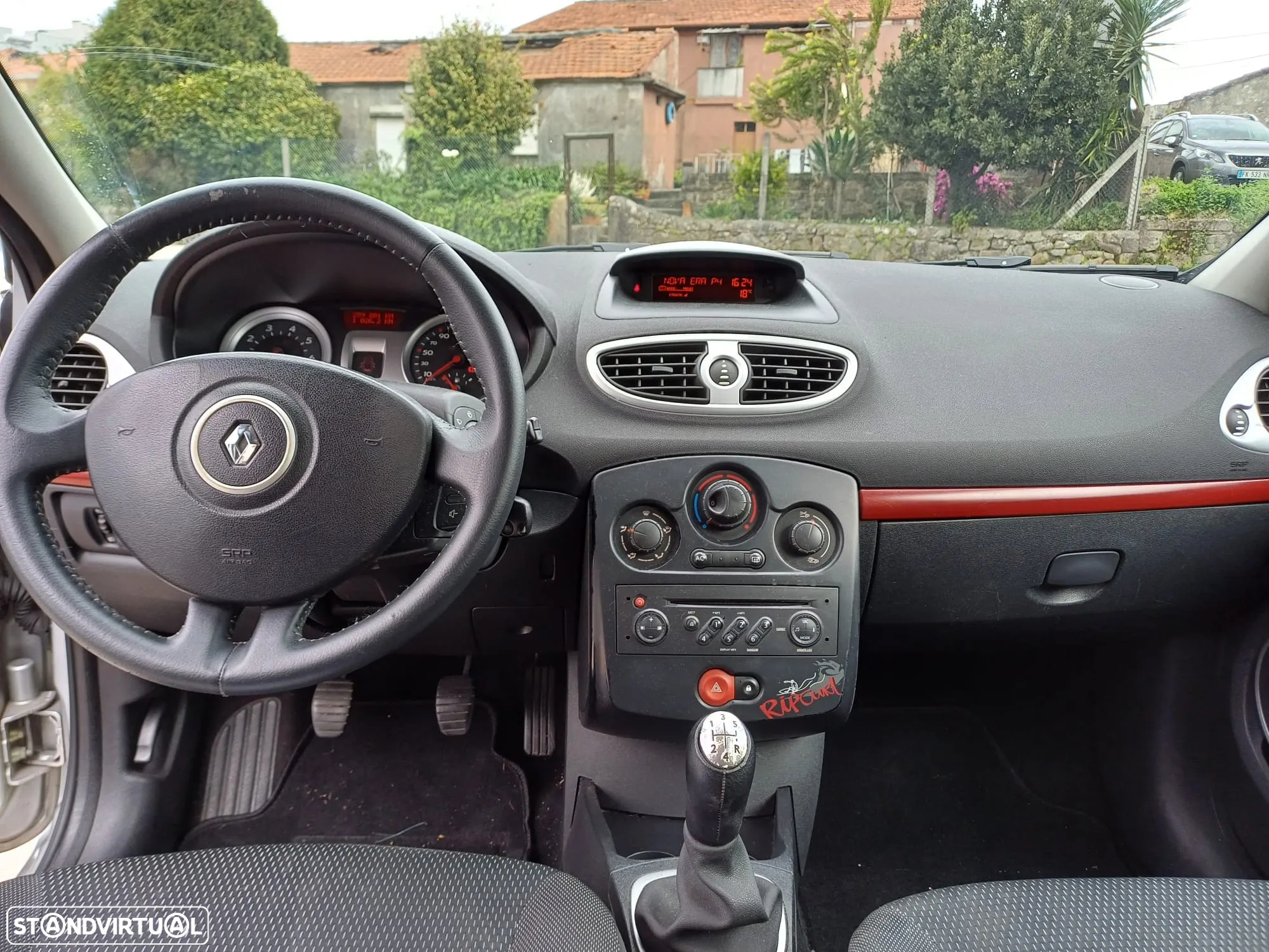 Renault Clio 1.2 16V Rip Curl - 10