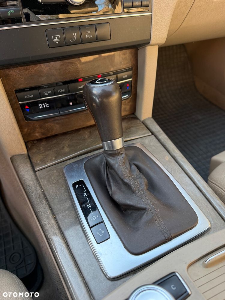 Mercedes-Benz Klasa E 200 BlueTEC 7G-TRONIC Avantgarde - 19