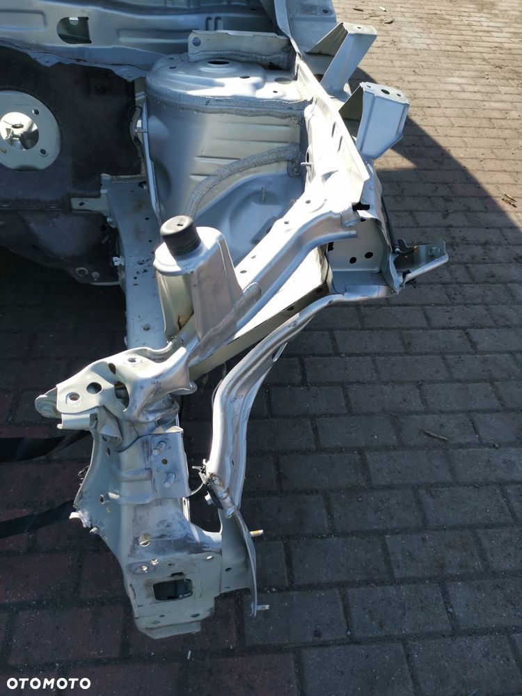 MITSUBISHI OUTLANDER IV 21 DACH ZWYKLY CWIARTKA USA - 7