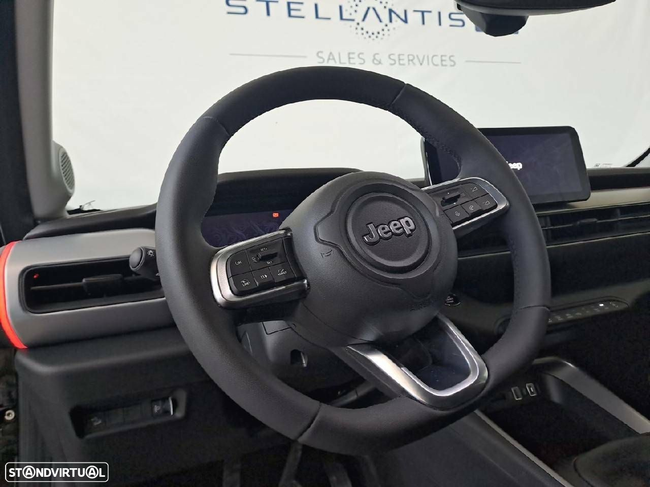 Jeep Avenger 1.2 GSE T3 Summit - 12