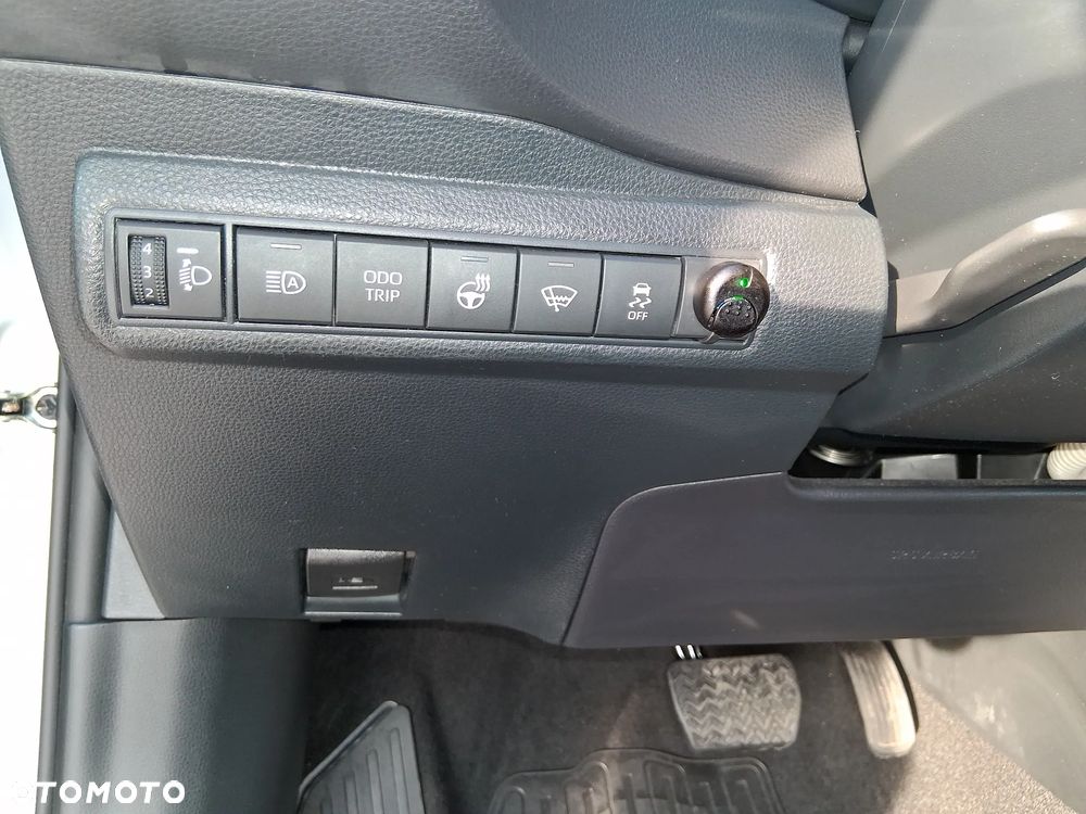 Toyota Corolla 1.8 Hybrid Style - 11