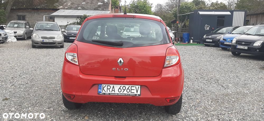 Renault Clio - 16